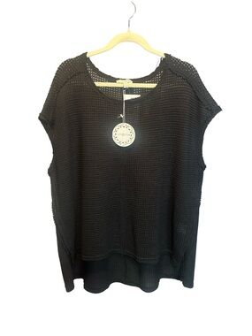 NWT Umgee Black Open-Knit Cap Sleeve Tunic Top (007)